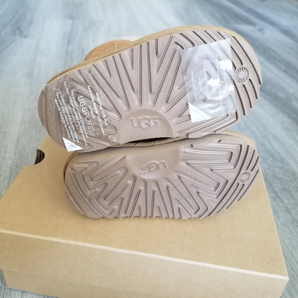 SOLD - Picture 5 of 8